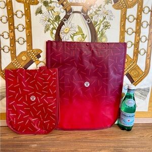 🍋 2 Lululemon matching reusable shopping bags